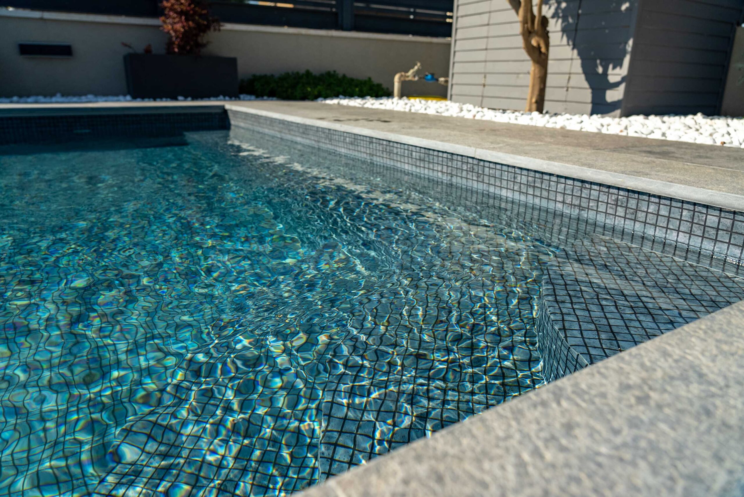 Пленка ПВХ для бассейна Haogenplast Matrix Silver Black Strip 3D мозаика